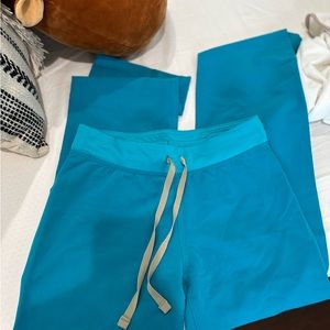 Livingston Figs Scrub Pants